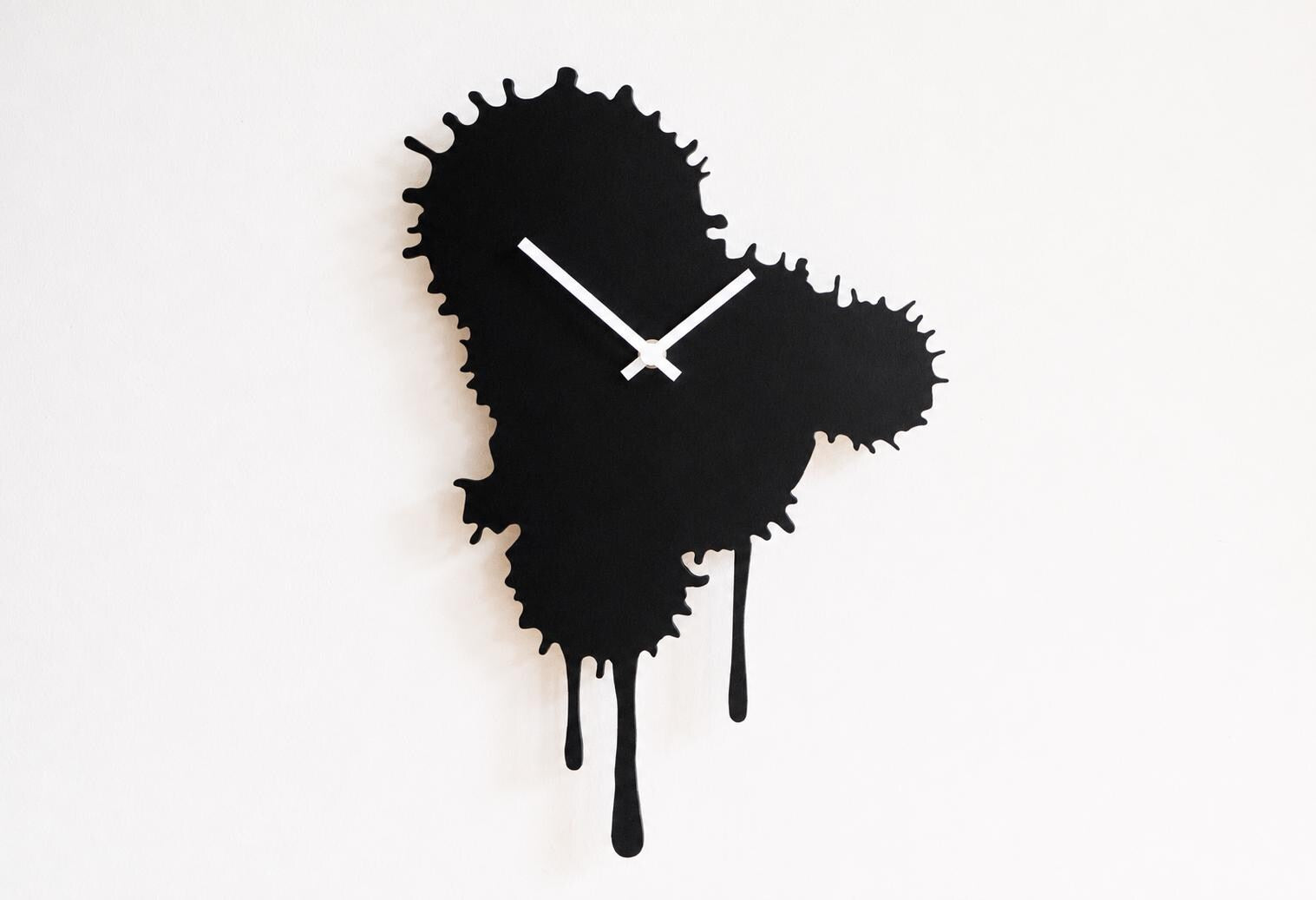 Black Wooden Silent Wall Clock Handmade, Drip Art Clock, Abstract Melted Clock, Dopamine Decor, Modern Wall Art, Living Room Decoration