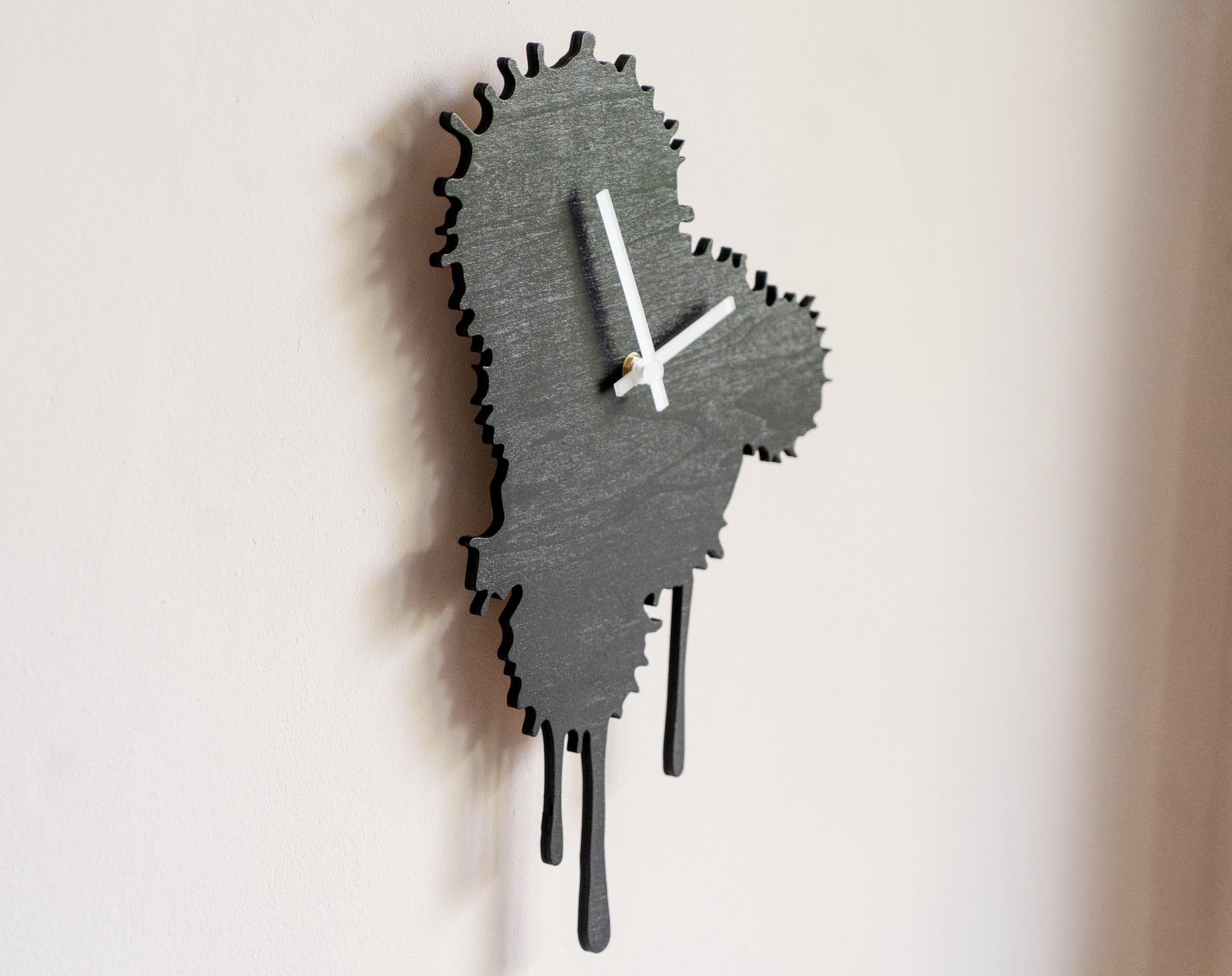 Black Wooden Silent Wall Clock Handmade, Drip Art Clock, Abstract Melted Clock, Dopamine Decor, Modern Wall Art, Living Room Decoration